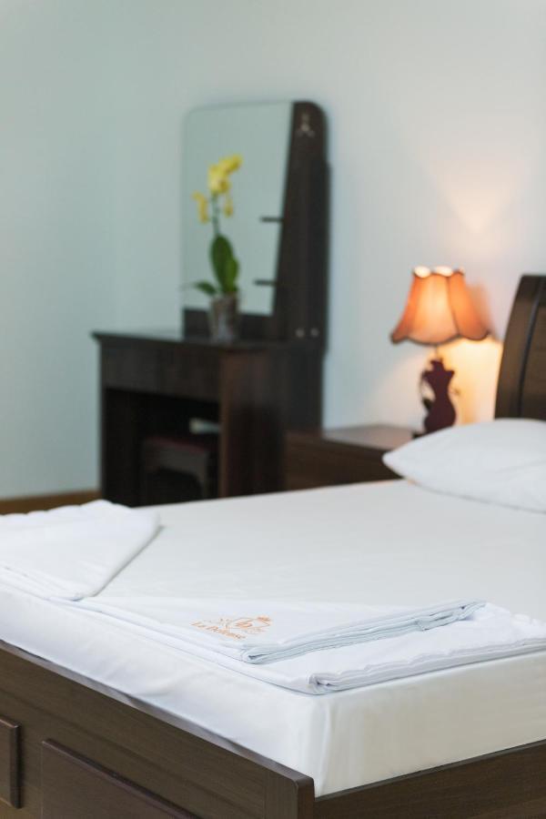La Defense Hotel 예레반 외부 사진